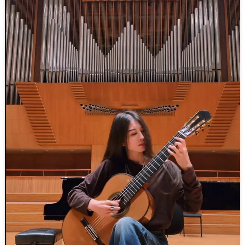 张默涵--吉他演奏
